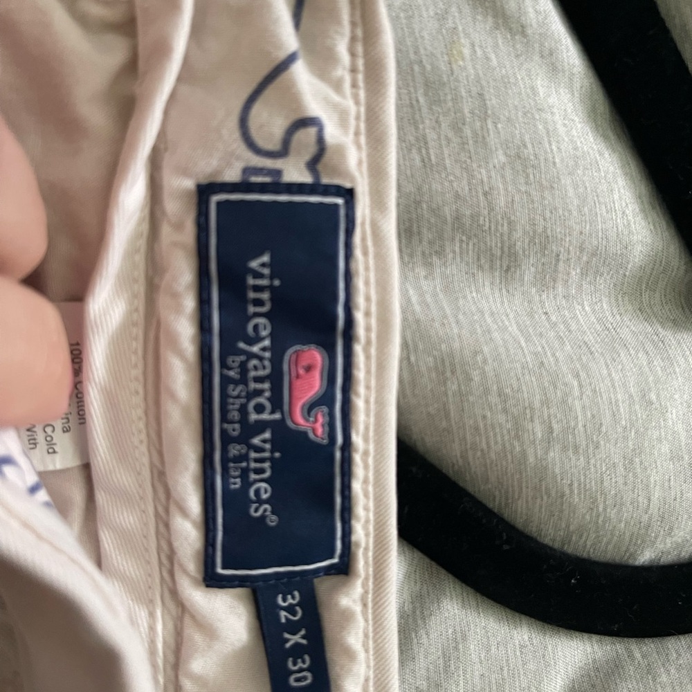 Vineyard Vines Slim Fit Breaker Pants in Cream
